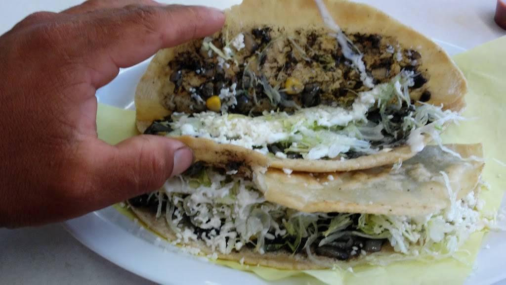 El Rincon Chilango | restaurant | 1133 W 17th St, Santa Ana, CA 92706, USA | 7148365096 OR +1 714-836-5096