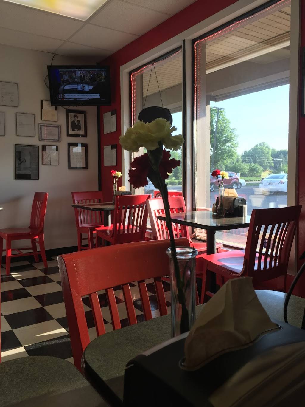 Greeks Pizzeria 96th and College | restaurant | 9613 N College Ave, Indianapolis, IN 46280, USA | 3177982121 OR +1 317-798-2121