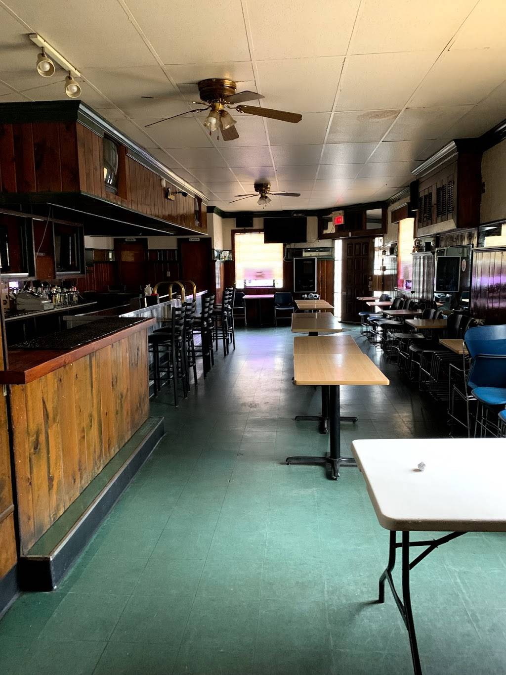 Dreams restaurant & bar | restaurant | 1025 Chestnut St, Wilmington, DE 19805, USA | 3024076578 OR +1 302-407-6578