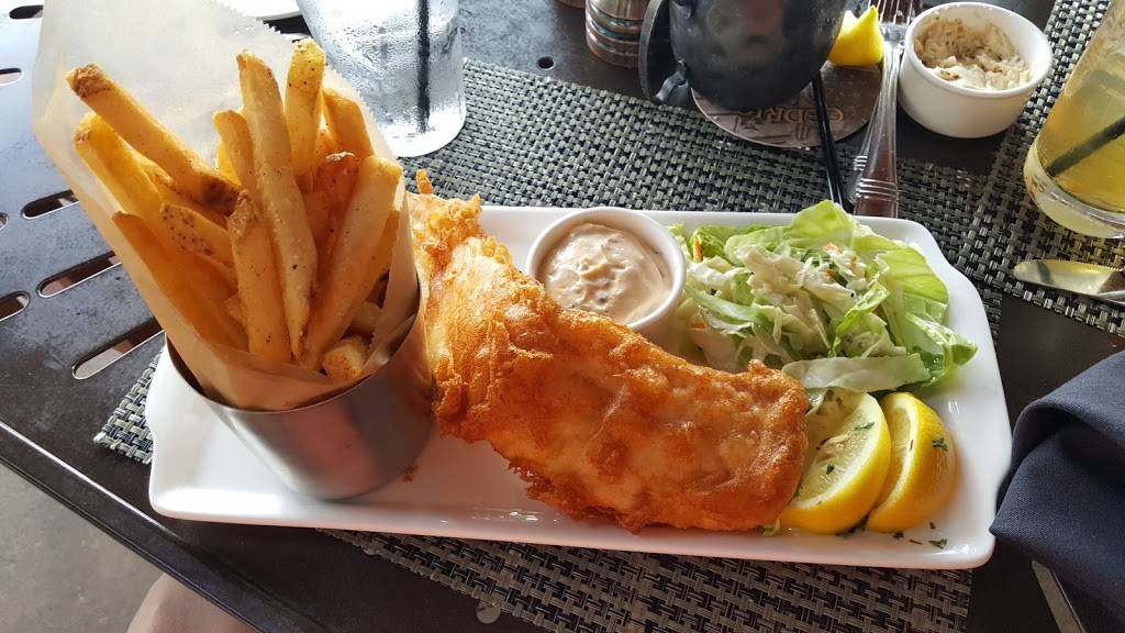 Cedrics Tavern | restaurant | 1 Lodge St, Asheville, NC 28803, USA | 8282251320 OR +1 828-225-1320