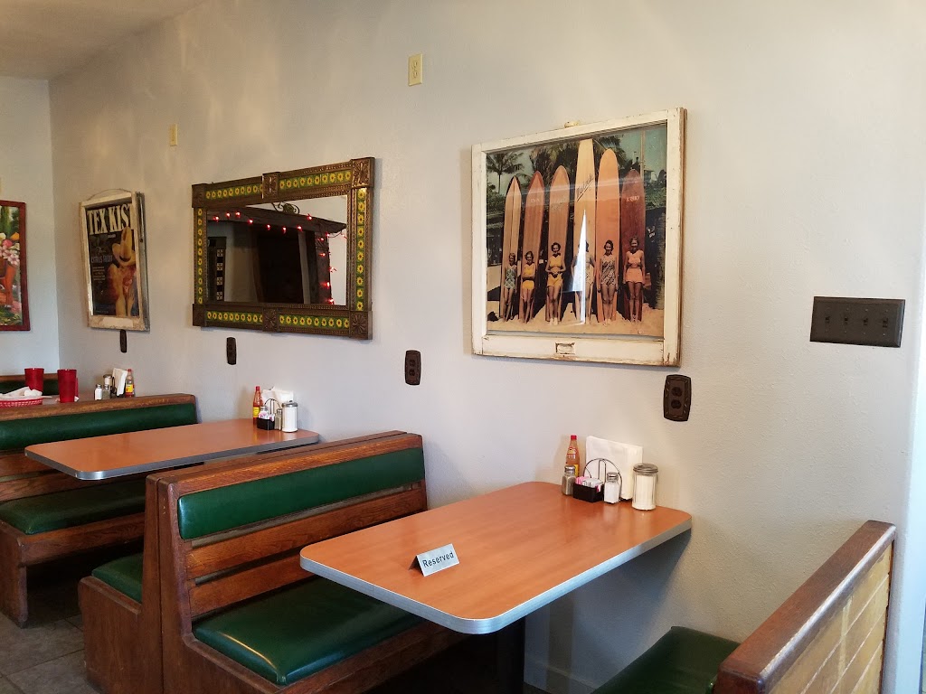 Alicias Mexican Restaurant | restaurant | 708 E Gallego Ave, Alpine, TX 79830, USA | 4328372802 OR +1 432-837-2802