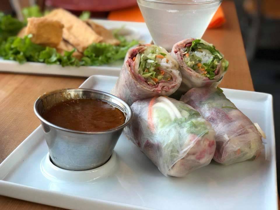 Nom Nom Restaurant and Grill | restaurant | 801 C St, Vancouver, WA 98660, USA | 3607187360 OR +1 360-718-7360