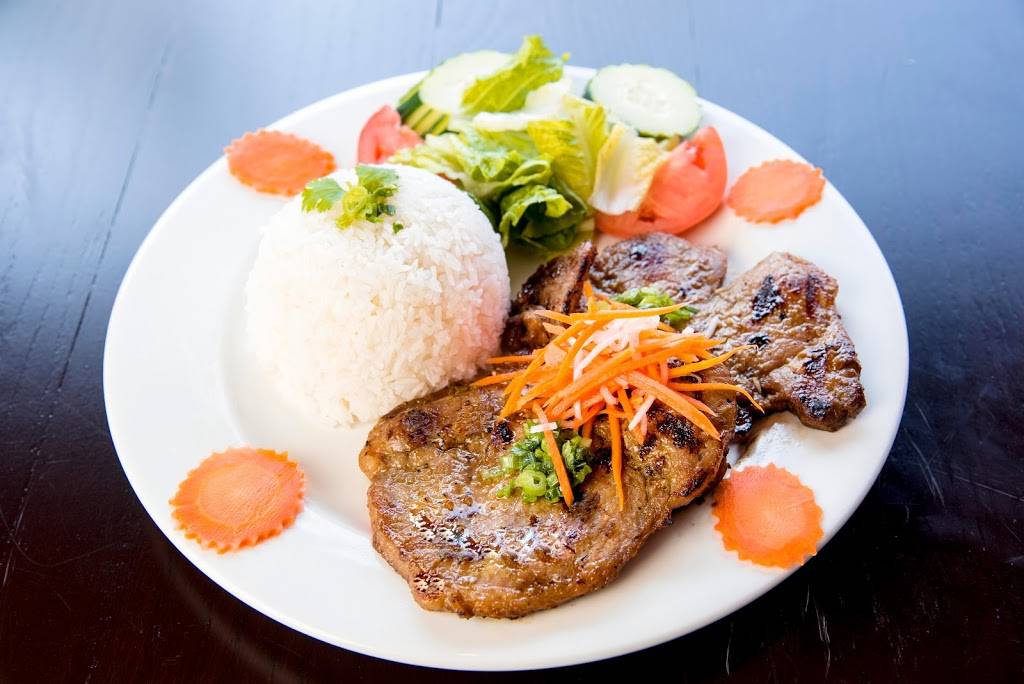 Ha Long Bay Pho & Grill | restaurant | 13152 Newport Ave Ste A, Tustin, CA 92780, USA | 7148523897 OR +1 714-852-3897