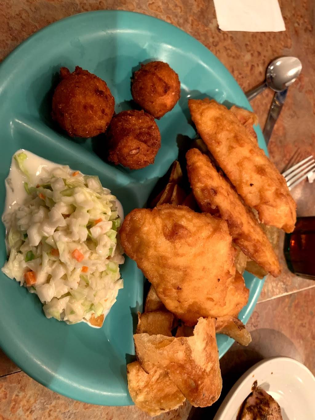 Locals Family Diner | restaurant | 832 N Howe St, Southport, NC 28461, USA | 9104570444 OR +1 910-457-0444