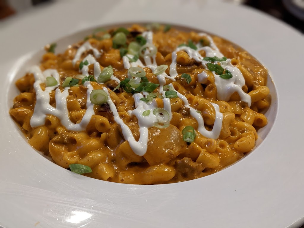 Output wings | restaurant | 1758 W Grand Ave, Chicago, IL 60622, USA | 3129292515 OR +1 312-929-2515