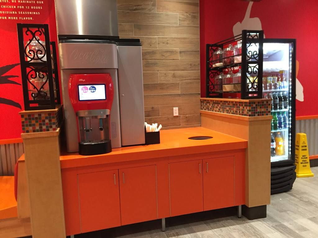 Popeyes Louisiana Kitchen | restaurant | 666 Burnhamthorpe Rd Unit 23, Etobicoke, ON M9C 2Z4, Canada | 4166200666 OR +1 416-620-0666