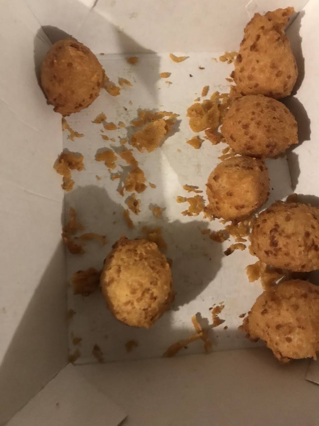 Long John Silvers | restaurant | 3543 N Mayo Trail, Pikeville, KY 41501, USA | 6064325082 OR +1 606-432-5082