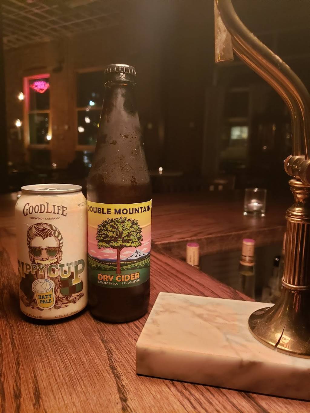 Emerald Line | restaurant | 1800 NW 16th Ave, Portland, OR 97209, USA | 5032416559 OR +1 503-241-6559