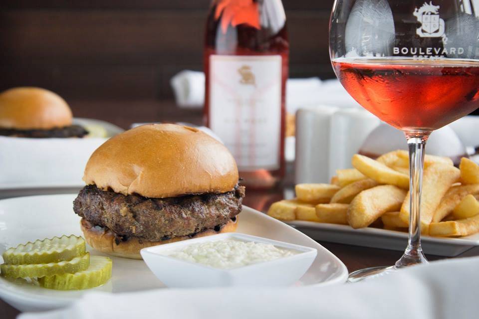 Carsons Prime Steaks and Famous Barbecue of Deerfield | restaurant | 200 Waukegan Rd, Deerfield, IL 60015, USA | 8473748500 OR +1 847-374-8500