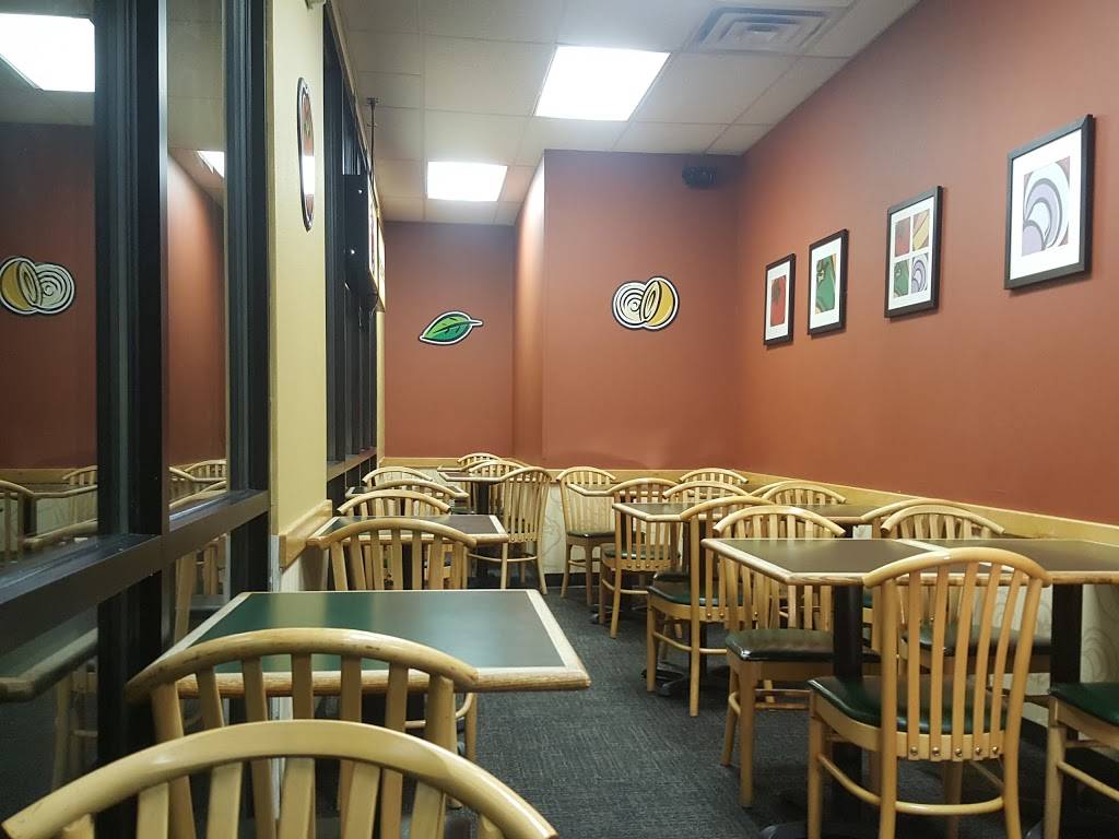 Pizza Hut | meal takeaway | 2188 W Eisenhower Blvd, Loveland, CO 80537, USA | 9702039999 OR +1 970-203-9999