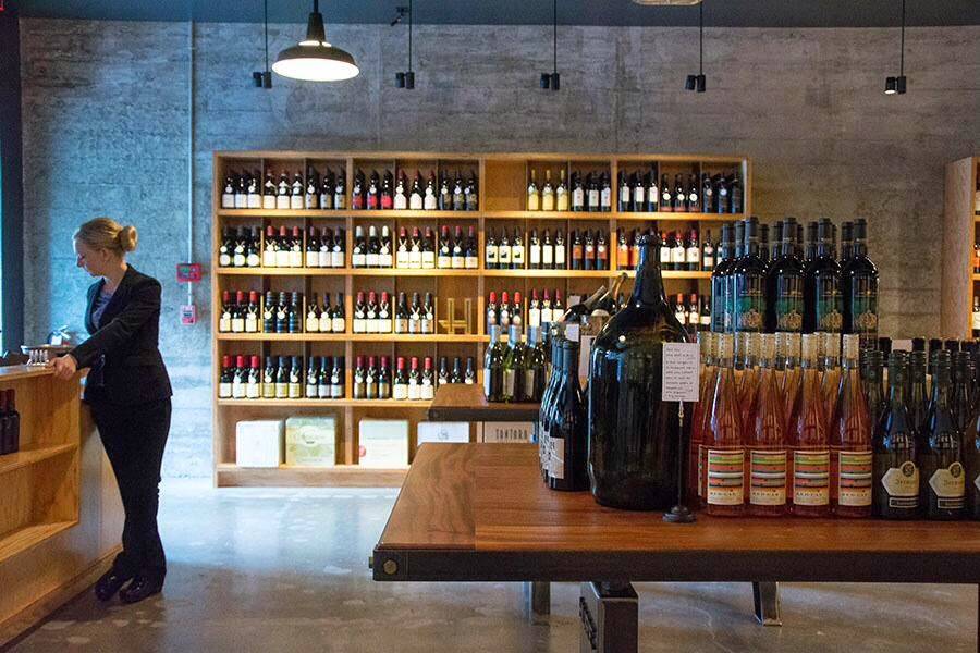 Honor Wines and Spirits | meal takeaway | 114 S Beverly Dr, Beverly Hills, CA 90212, USA | 3105504557 OR +1 310-550-4557