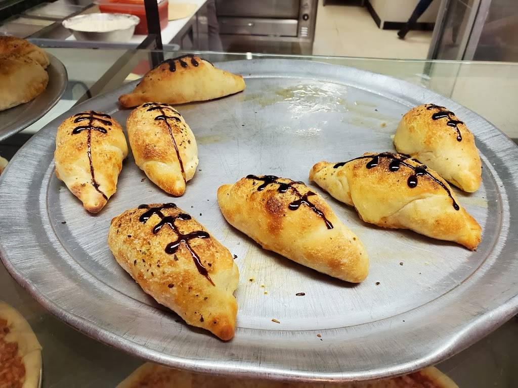 Arte Pizzeria | meal takeaway | 1467 W Eisenhower Blvd, Loveland, CO 80537, USA | 9706699000 OR +1 970-669-9000