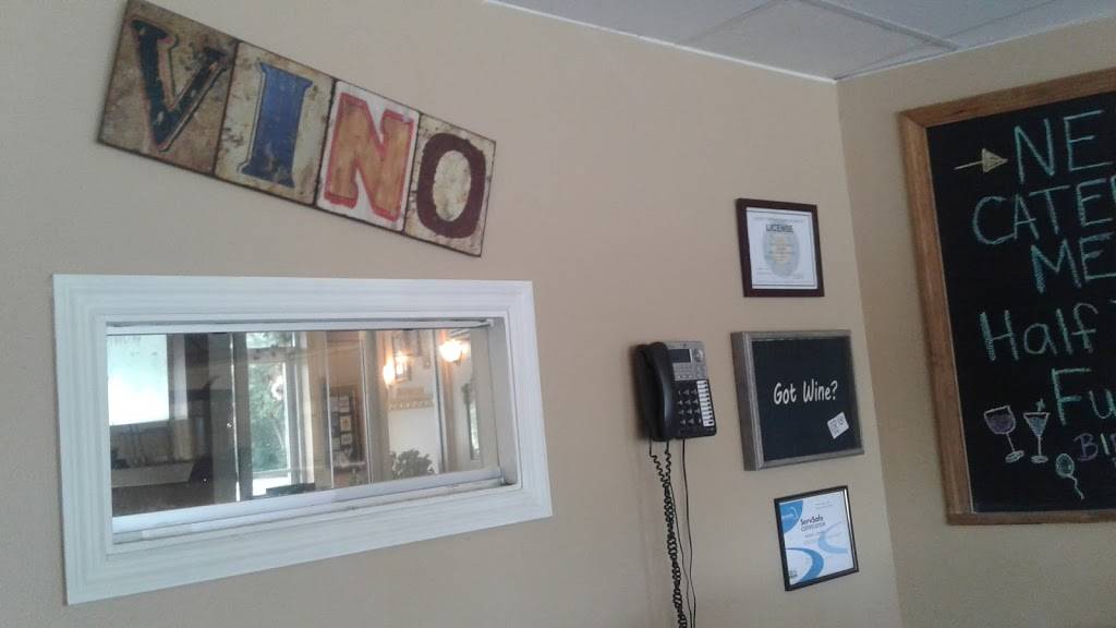 Gennaros Italian Kitchen | restaurant | 4600 Pennell Rd, Aston, PA 19014, USA | 6104973393 OR +1 610-497-3393