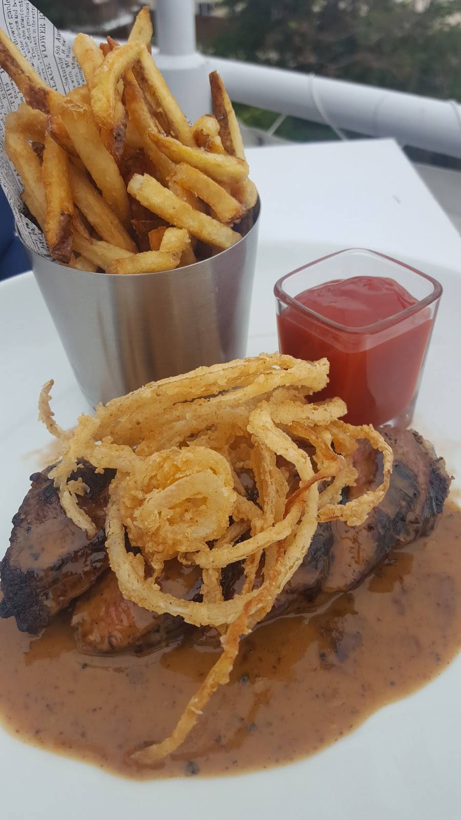 Ocean | restaurant | 333 Bayville Ave, Bayville, NY 11709, USA | 5166283330 OR +1 516-628-3330