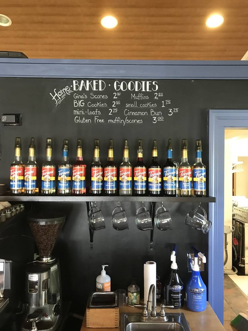 The Loose Cannon Cafe | restaurant | 139 Main St, Bennington, VT 05201, USA | 8024405296 OR +1 802-440-5296