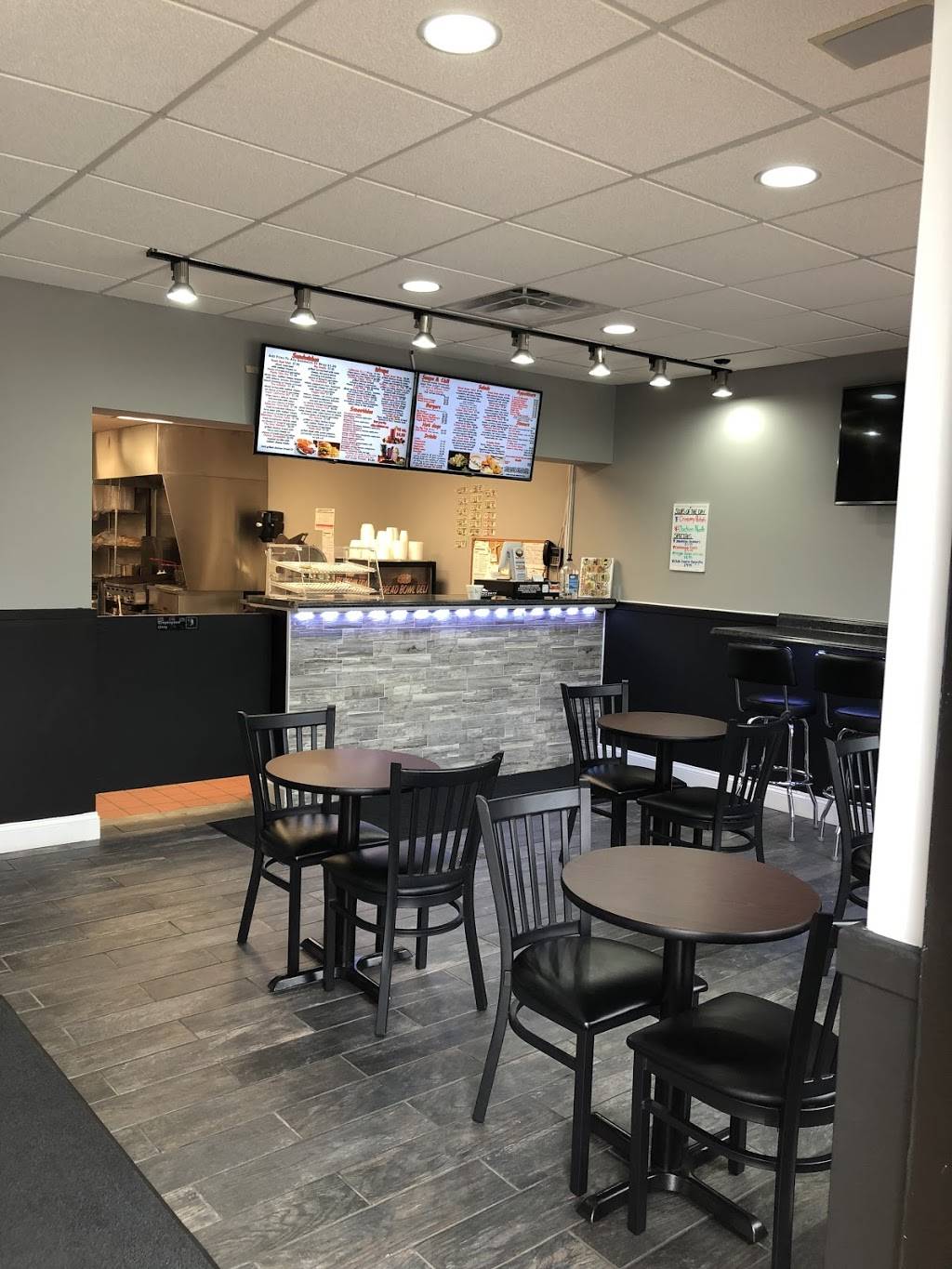 Bread Bowl Deli | restaurant | 32247 Mound Rd, Warren, MI 48092, USA | 5865539172 OR +1 586-553-9172