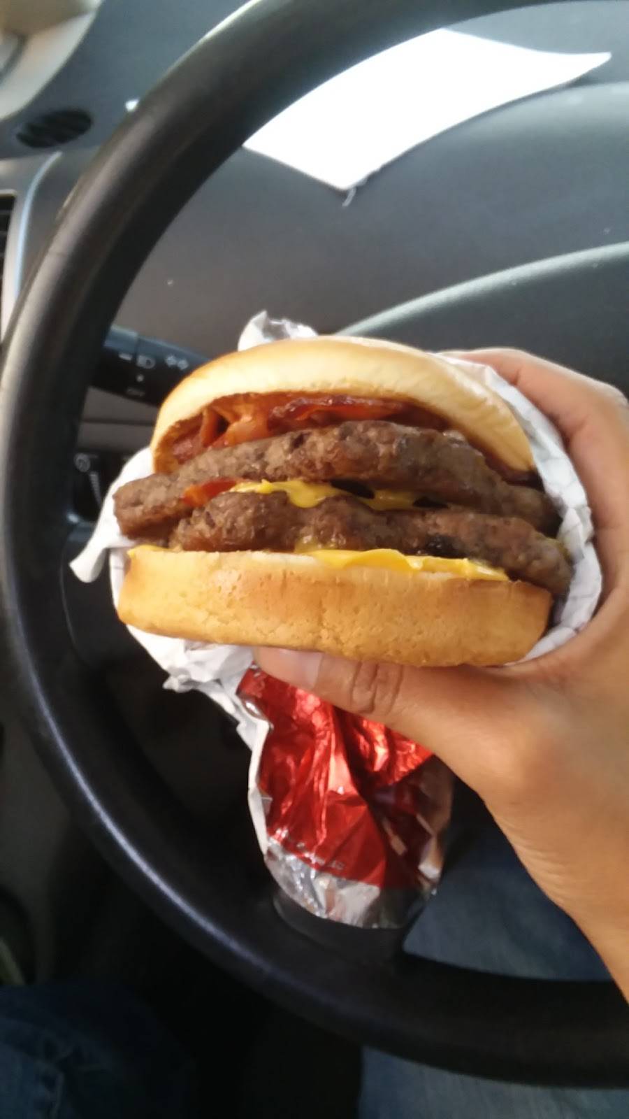 Wendys | restaurant | 1908 E Hebron Pkwy, Carrollton, TX 75007, USA | 9723942905 OR +1 972-394-2905
