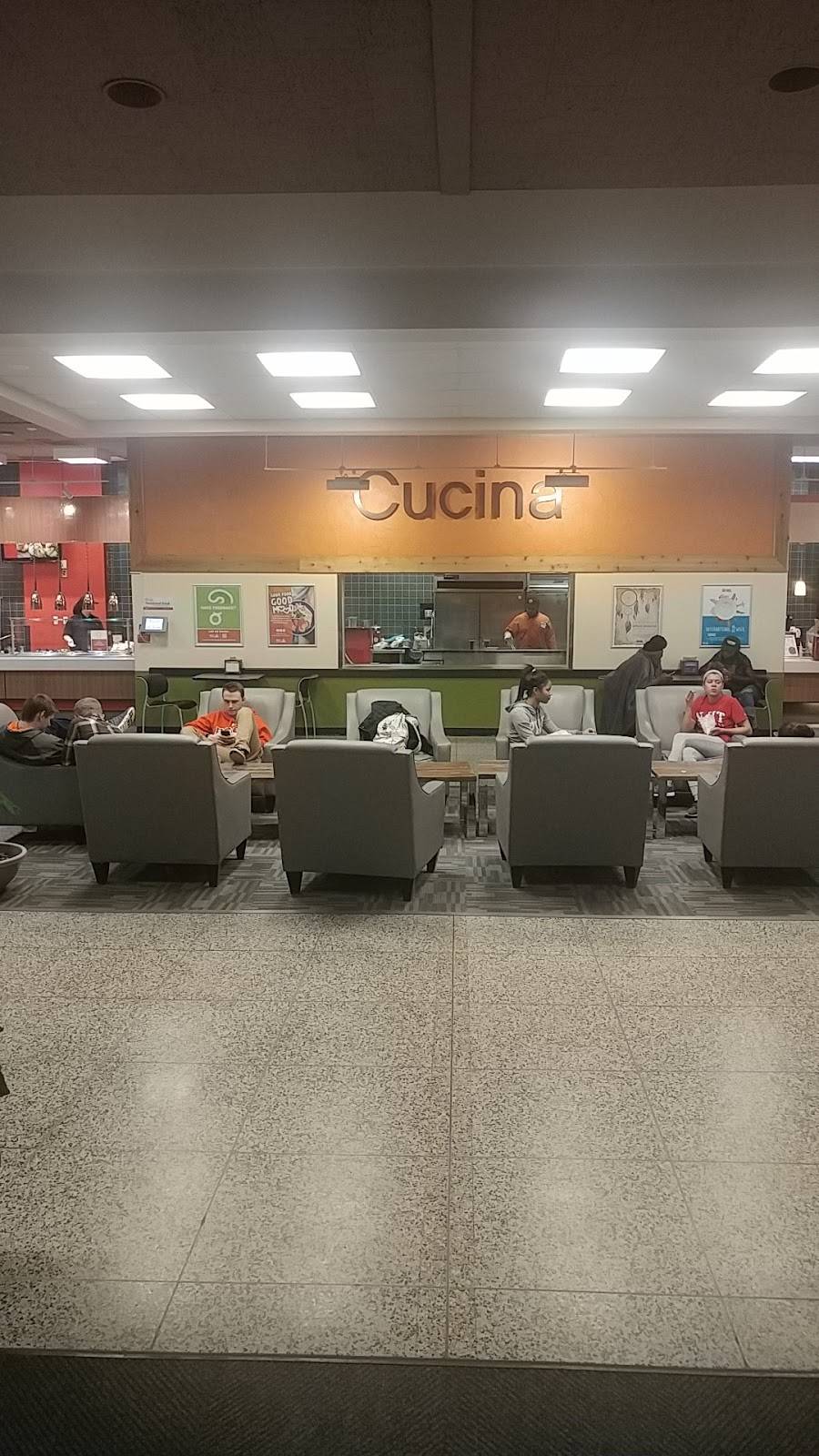 Kreischer Sundial | restaurant | 311 Mercer Rd, Bowling Green, OH 43403, USA | 4193723330 OR +1 419-372-3330