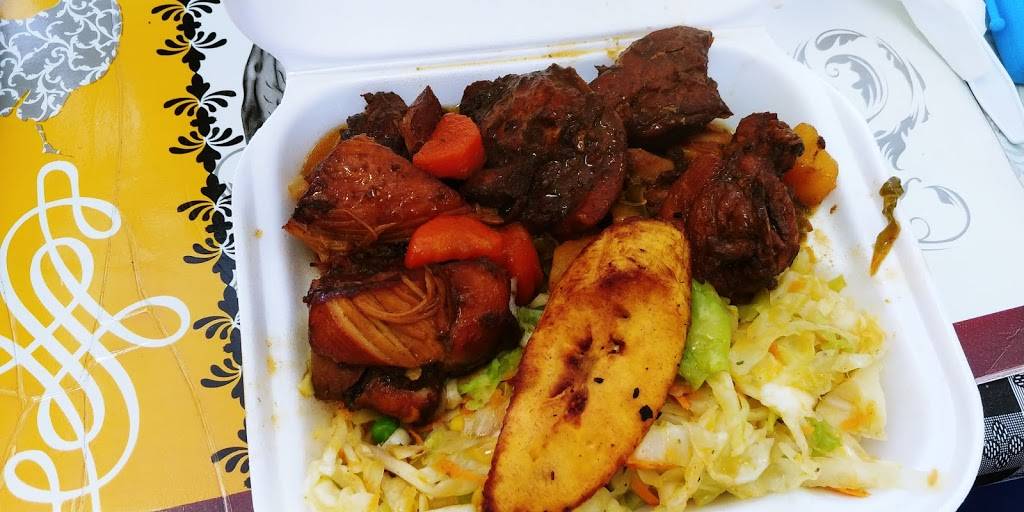 Lady P Jamaican Jerk Restaurant | restaurant | 1696 SE Port St Lucie Blvd, Port St. Lucie, FL 34952, USA | 7726266721 OR +1 772-626-6721