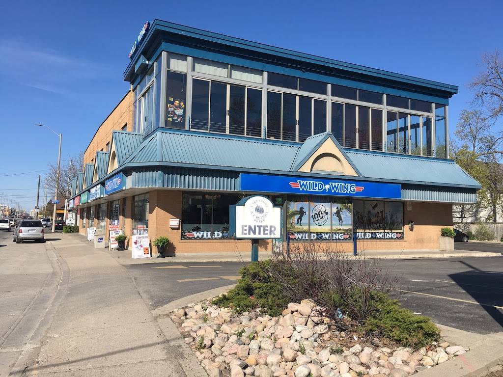 Wild Wing | restaurant | 714 Lakeshore Rd E 1 & 6, Mississauga, ON L5G 1J6, Canada | 9052781500 OR +1 905-278-1500