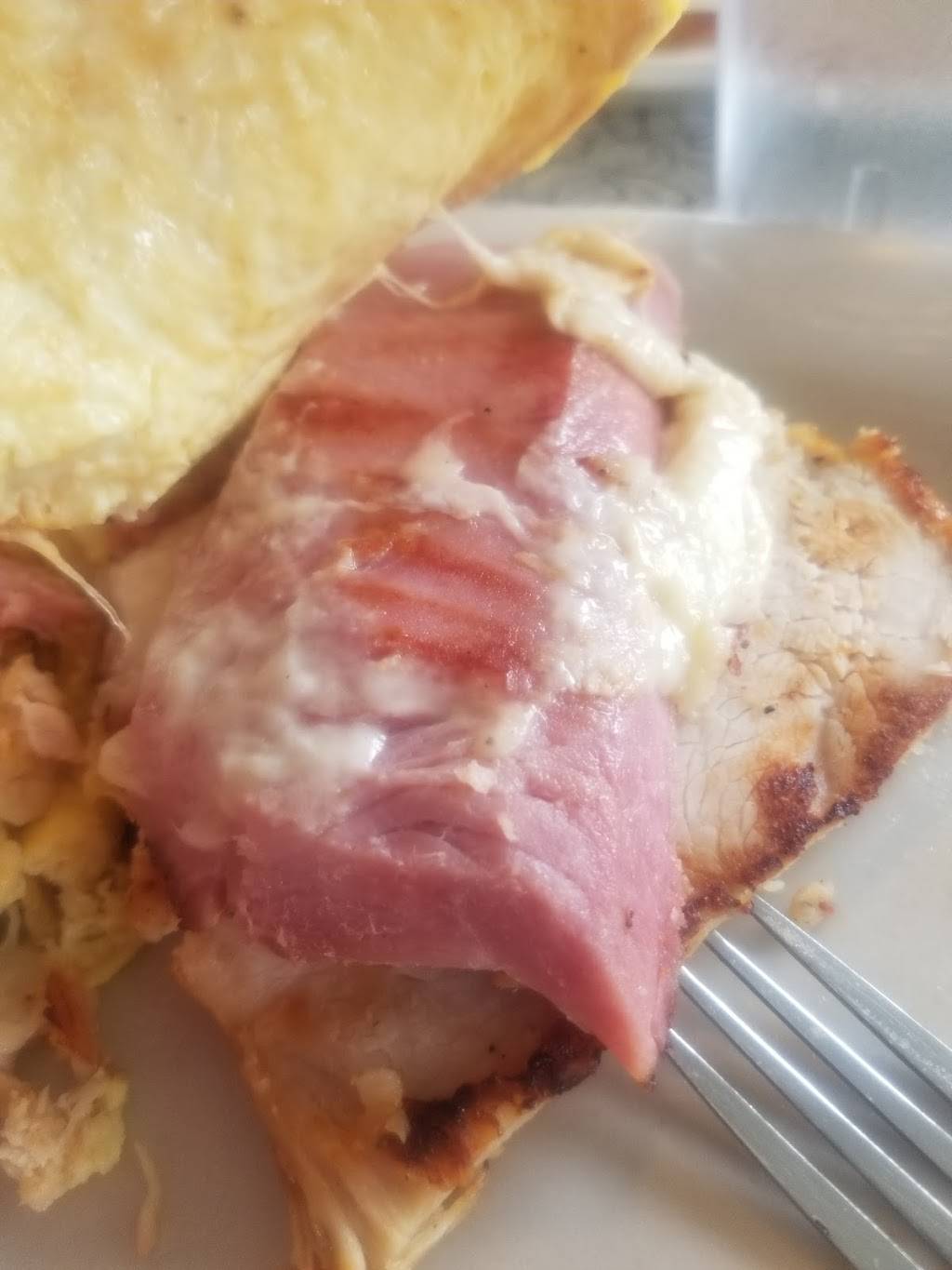 The Talk of the Town Diner | restaurant | 808 MacArthur Blvd, Pocasset, MA 02559, USA | 5083563867 OR +1 508-356-3867