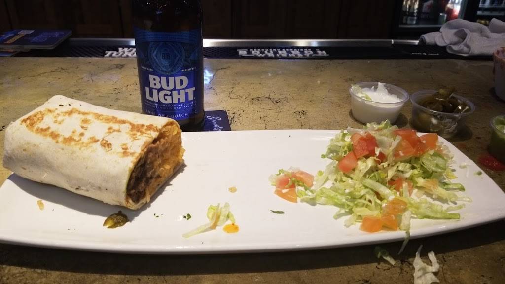 Deer Creek Sports Cantina & Tacos | restaurant | 12221 Mary Plaza, Omaha, NE 68142, USA | 4028841964 OR +1 402-884-1964