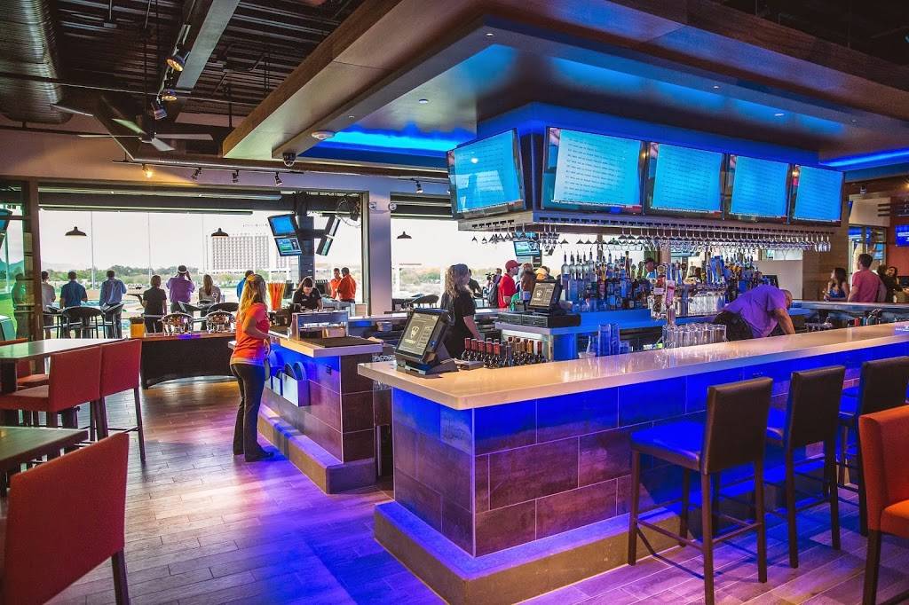 Topgolf | restaurant | 9500 Talking Stick Way, Scottsdale, AZ 85256, USA | 4802402402 OR +1 480-240-2402