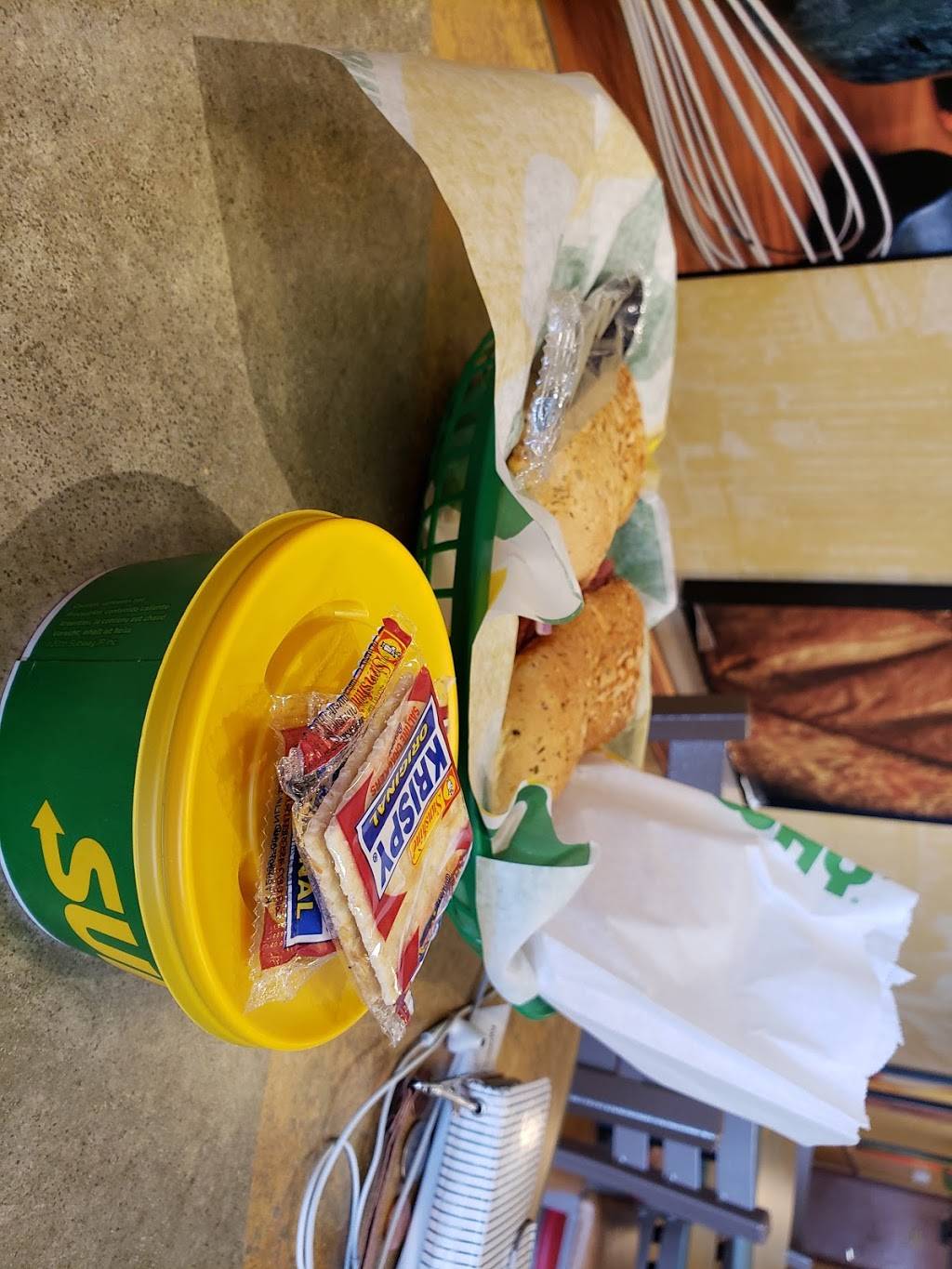 Subway | meal takeaway | 7100 Airport Rd, El Paso, TX 79906, USA | 9157817015 OR +1 915-781-7015