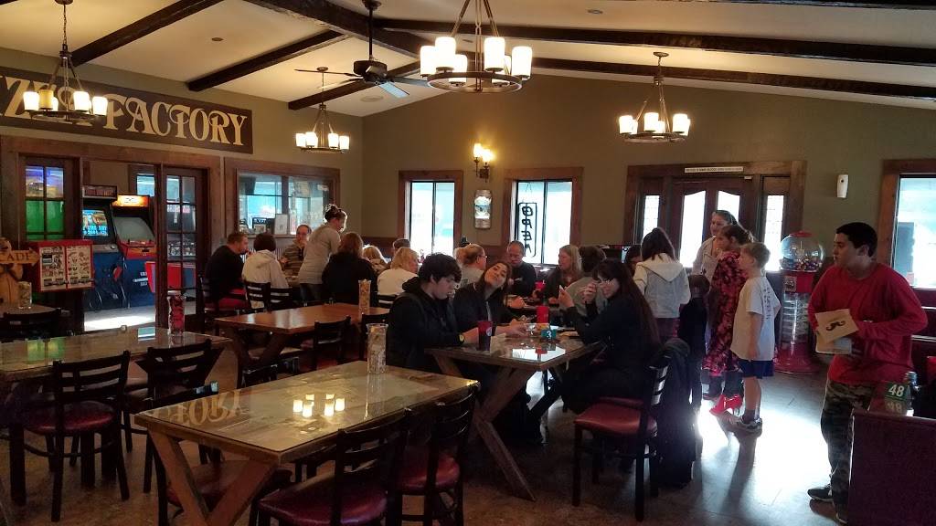 Pizza Factory | restaurant | 18583 Main St, Groveland, CA 95321, USA | 2099627757 OR +1 209-962-7757