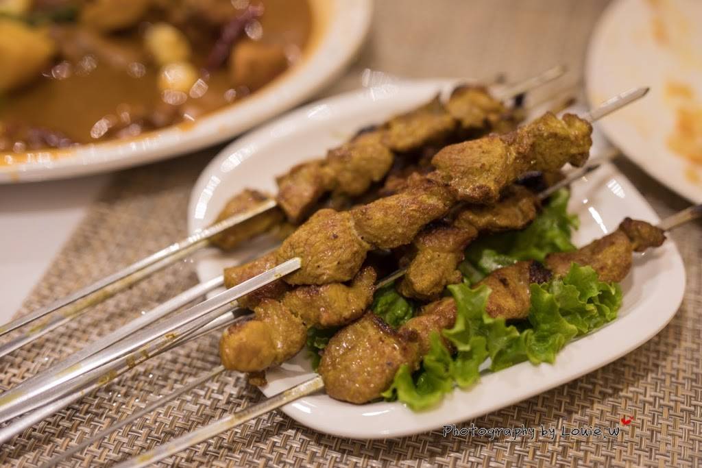 Le Taklamakan | restaurant | 7401 Boulevard Newman A35, LaSalle, QC H8N 1X3, Canada | 5143650005 OR +1 514-365-0005