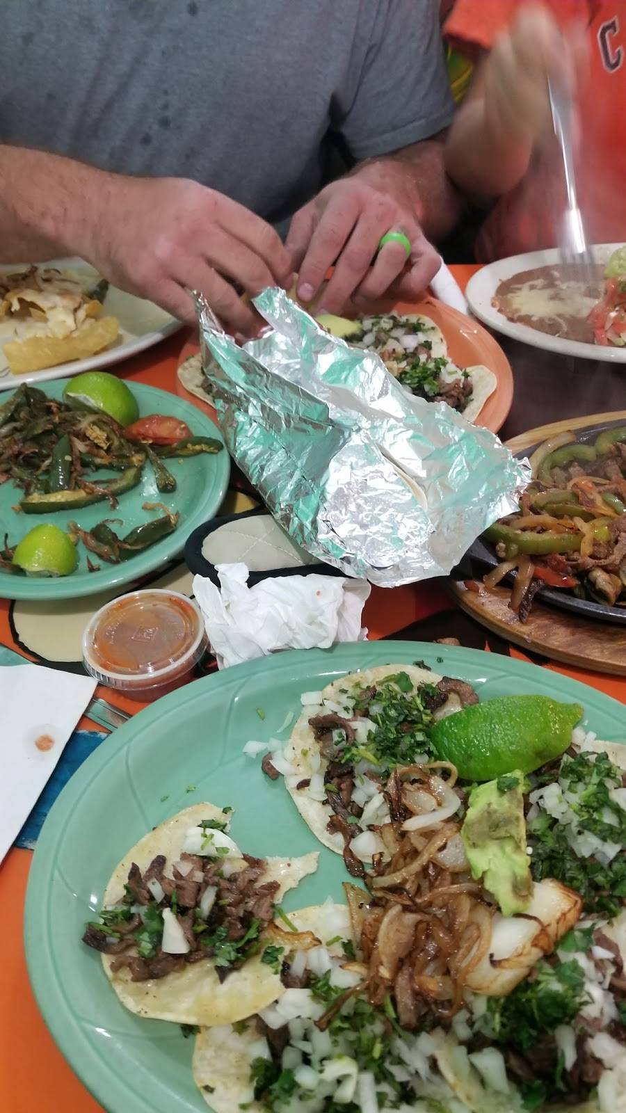 El Cazador Mexican Restaurant | restaurant | 2102 Seran Dr, Wewoka, OK 74884, USA | 4052579838 OR +1 405-257-9838