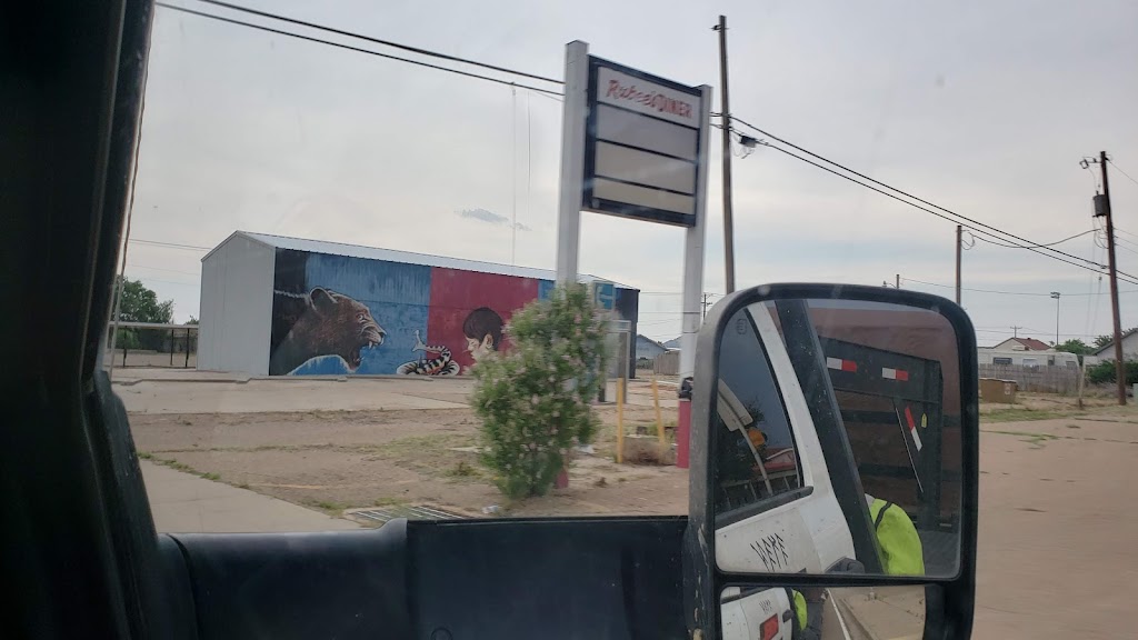 Rubees Diner | meal delivery | 714 W Tucumcari Blvd, Tucumcari, NM 88401, USA | 5754611463 OR +1 575-461-1463
