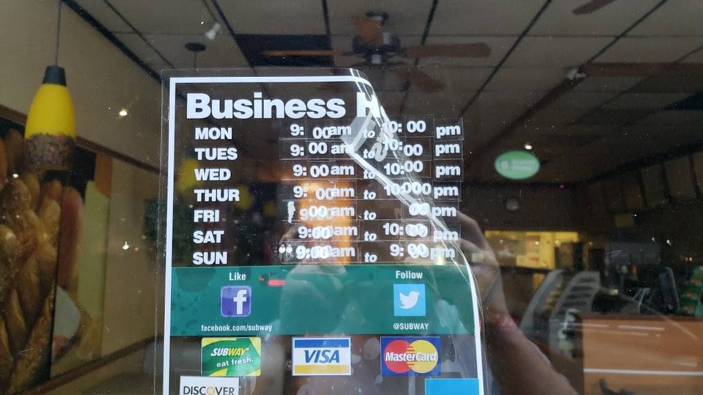 Subway Restaurants | restaurant | 54 E Crosstimbers St Suite B, Houston, TX 77022, USA | 7136948282 OR +1 713-694-8282