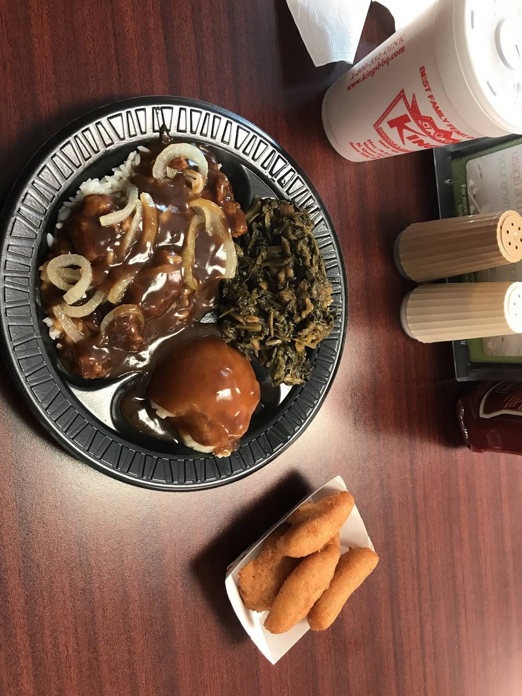 Kings BBQ & Chicken | restaurant | 416 Kingold Blvd, Snow Hill, NC 28580, USA | 2527470126 OR +1 252-747-0126