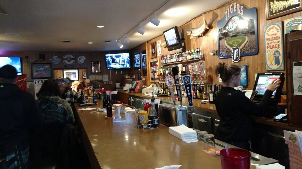 Stony Lake Inn | restaurant | 4722 Scenic Dr, Shelby, MI 49455, USA | 2318614427 OR +1 231-861-4427