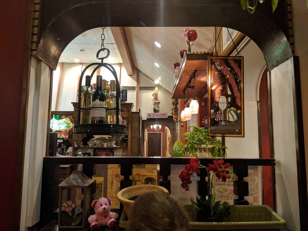 The Mad Italian Pasta & Steak House | restaurant | 2545 S Crater Rd, Petersburg, VA 23805, USA | 8047329268 OR +1 804-732-9268