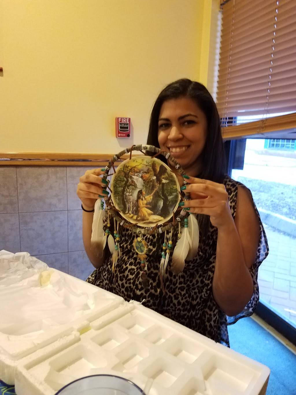 Main Moon Chinese Kitchen | restaurant | 40 Central Plaza, Ilion, NY 13357, USA | 3158957404 OR +1 315-895-7404