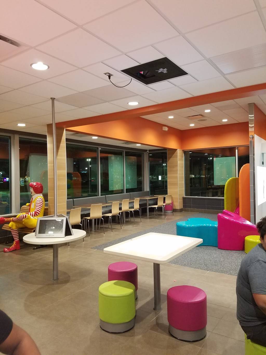 McDonalds | cafe | 6129 Hwy 6 S, Missouri City, TX 77459, USA | 2812081428 OR +1 281-208-1428