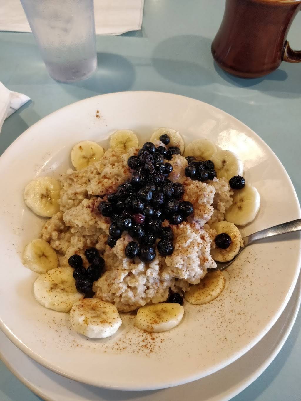 Samanthas Downtown | restaurant | 138 2nd St SW, Canton, OH 44702, USA | 3304531110 OR +1 330-453-1110