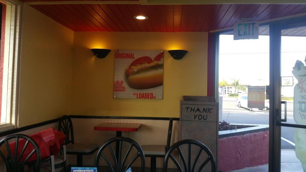 Wienerschnitzel | restaurant | 19101 Brookhurst St, Huntington Beach, CA 92646, USA | 7149629431 OR +1 714-962-9431