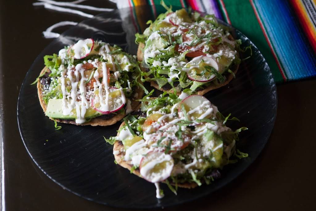 Good Move Tacos & Mezcal | restaurant | 167 Nassau Ave, Brooklyn, NY 11222, USA | 7183836038 OR +1 718-383-6038