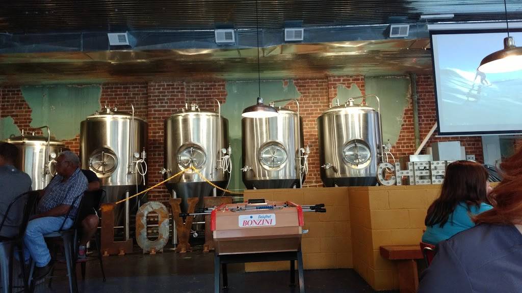 Sugar Hill Brewing Company | restaurant | 16622 Broad St, St Paul, VA 24283, USA | 2767381088 OR +1 276-738-1088