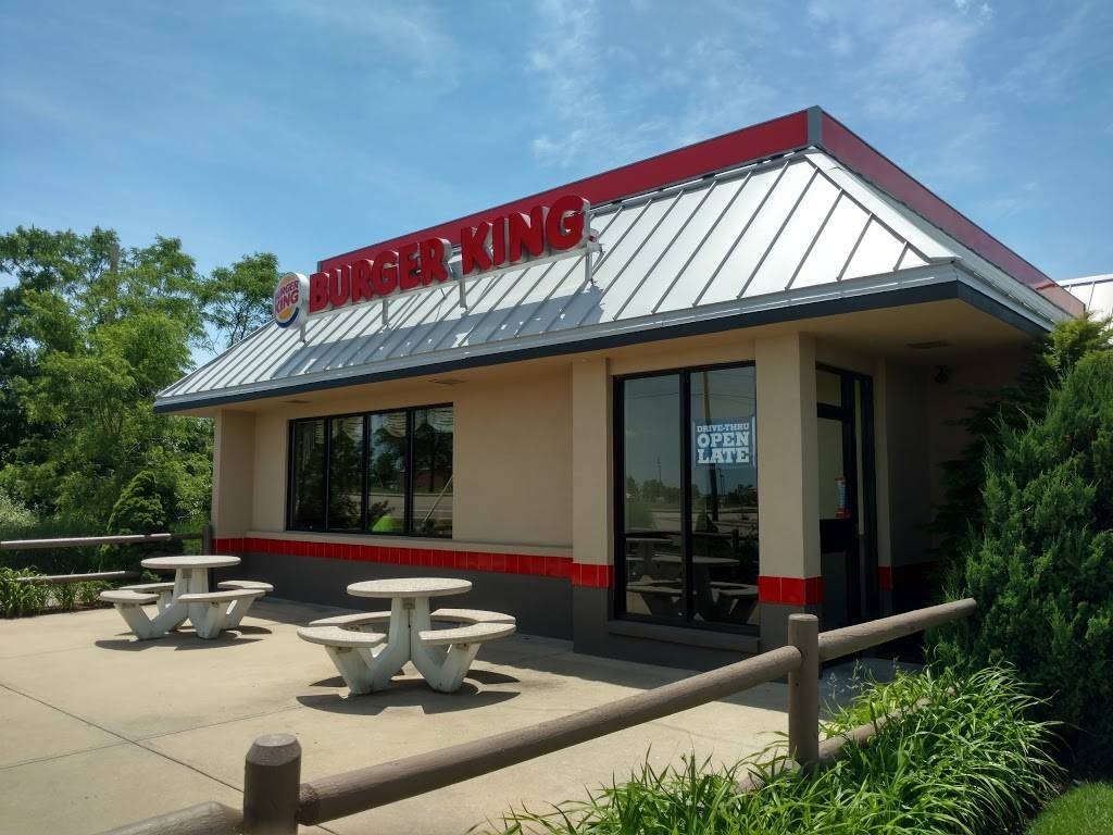 Burger King | restaurant | 7041 Post Rd, North Kingstown, RI 02852, USA | 4018840444 OR +1 401-884-0444