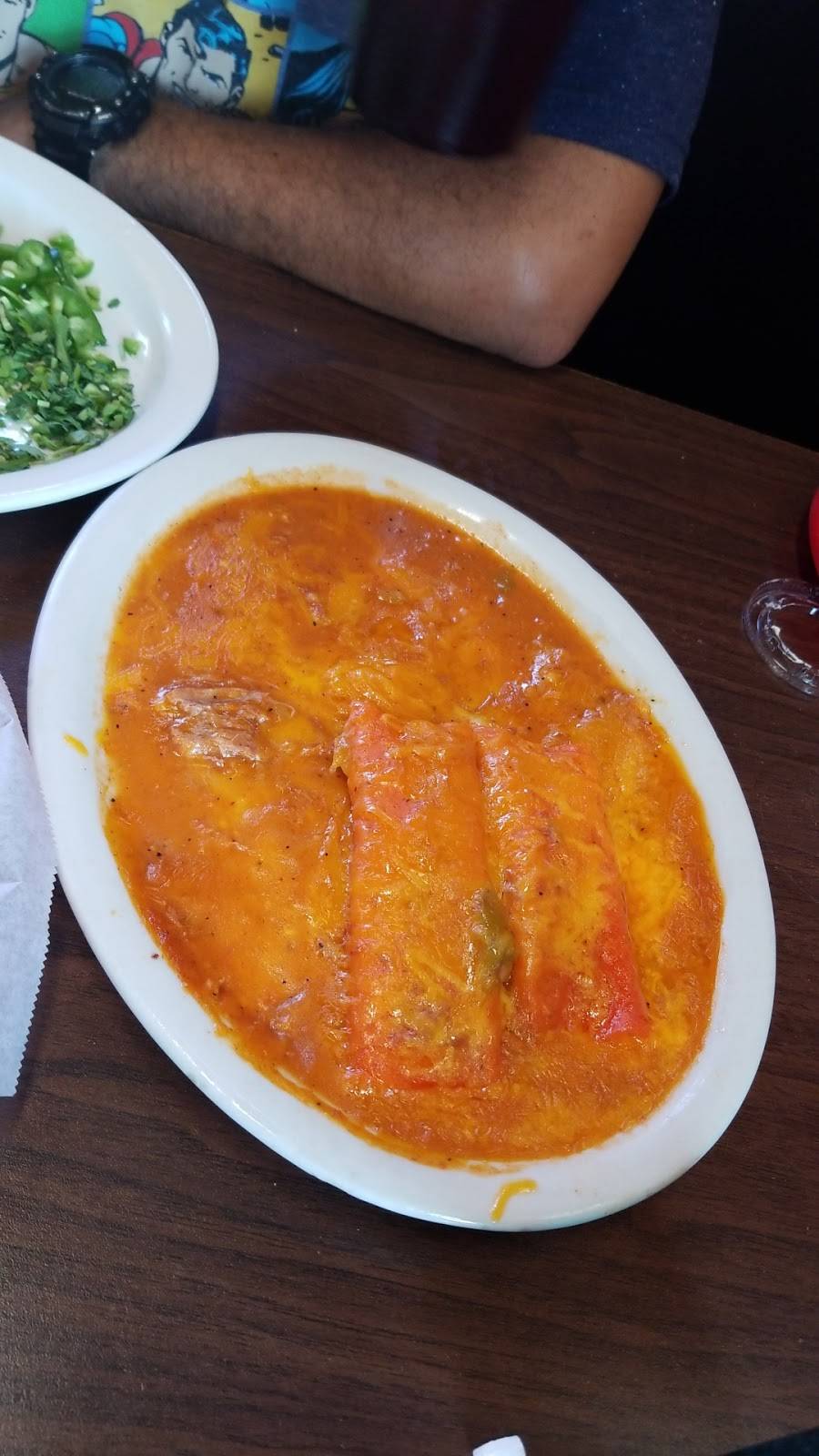 El Burrito Wey Estilo Jalisco | restaurant | 11470 Perrin Beitel Rd, San Antonio, TX 78217, USA | 2105414156 OR +1 210-541-4156