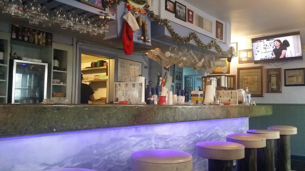 Dockside Daves | restaurant | 14701 Gulf Blvd, Madeira Beach, FL 33708, USA | 7273929399 OR +1 727-392-9399