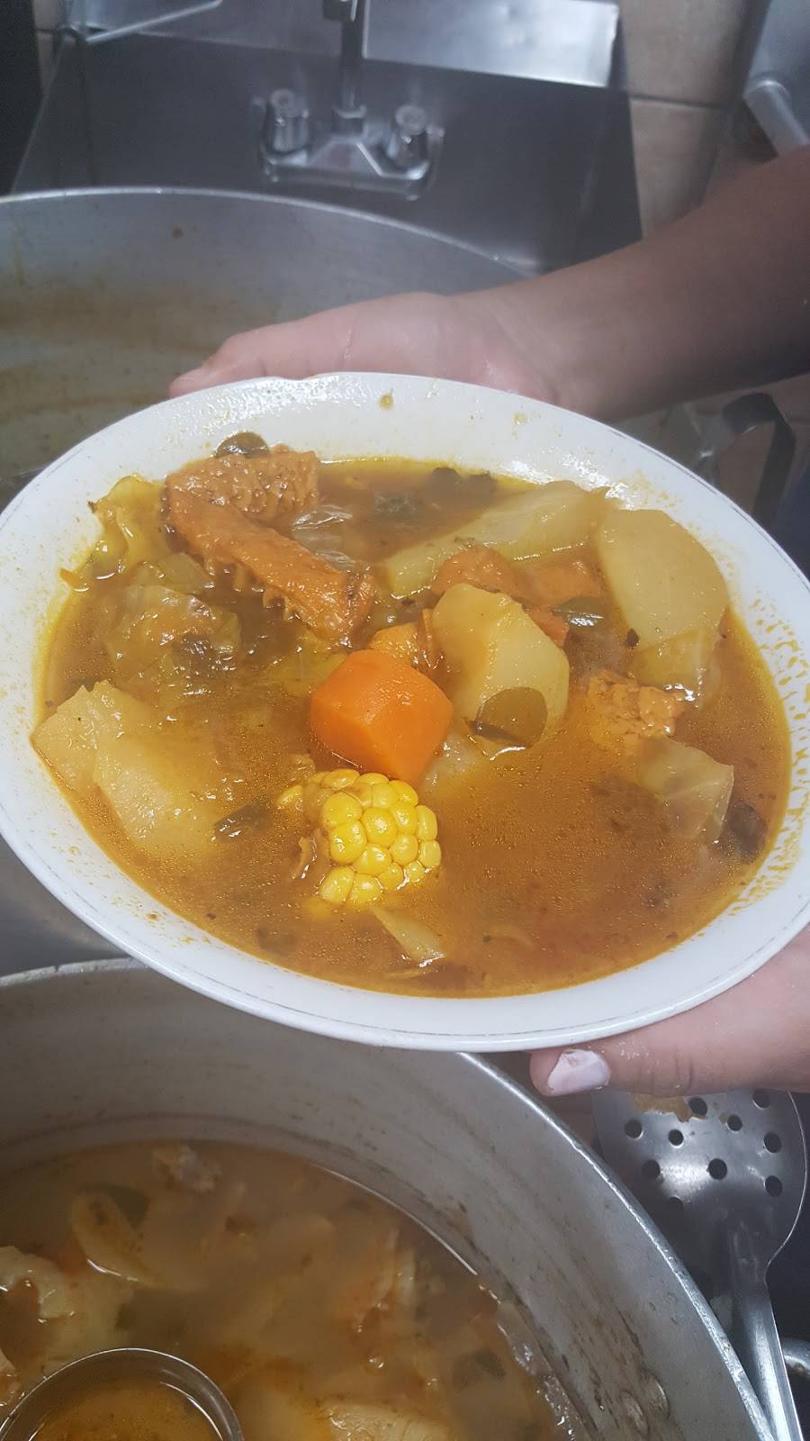 Nellys Cafe | restaurant | 9917 Rhode Island Ave, College Park, MD 20740, USA | 3012201433 OR +1 301-220-1433