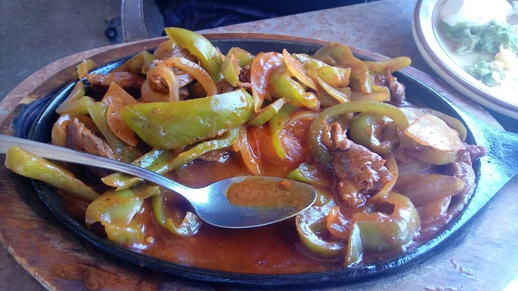 The Latigo Kid Mexican Restaurant | restaurant | 5617 Kanan Rd, Agoura Hills, CA 91301, USA | 8188891195 OR +1 818-889-1195