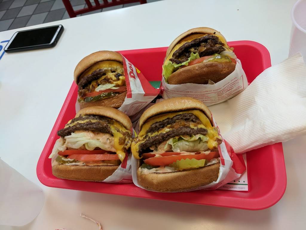 In-N-Out Burger | restaurant | 15575 Hesperian Blvd, San Leandro, CA 94579, USA | 8007861000 OR +1 800-786-1000