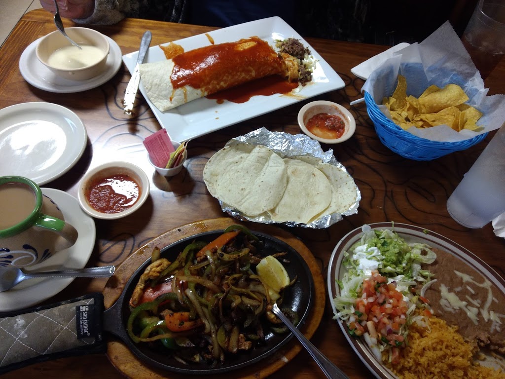 La Chiquita Restaurant | restaurant | 133 Taylor Rd, Clarksville, AR 72830, USA | 4797057022 OR +1 479-705-7022