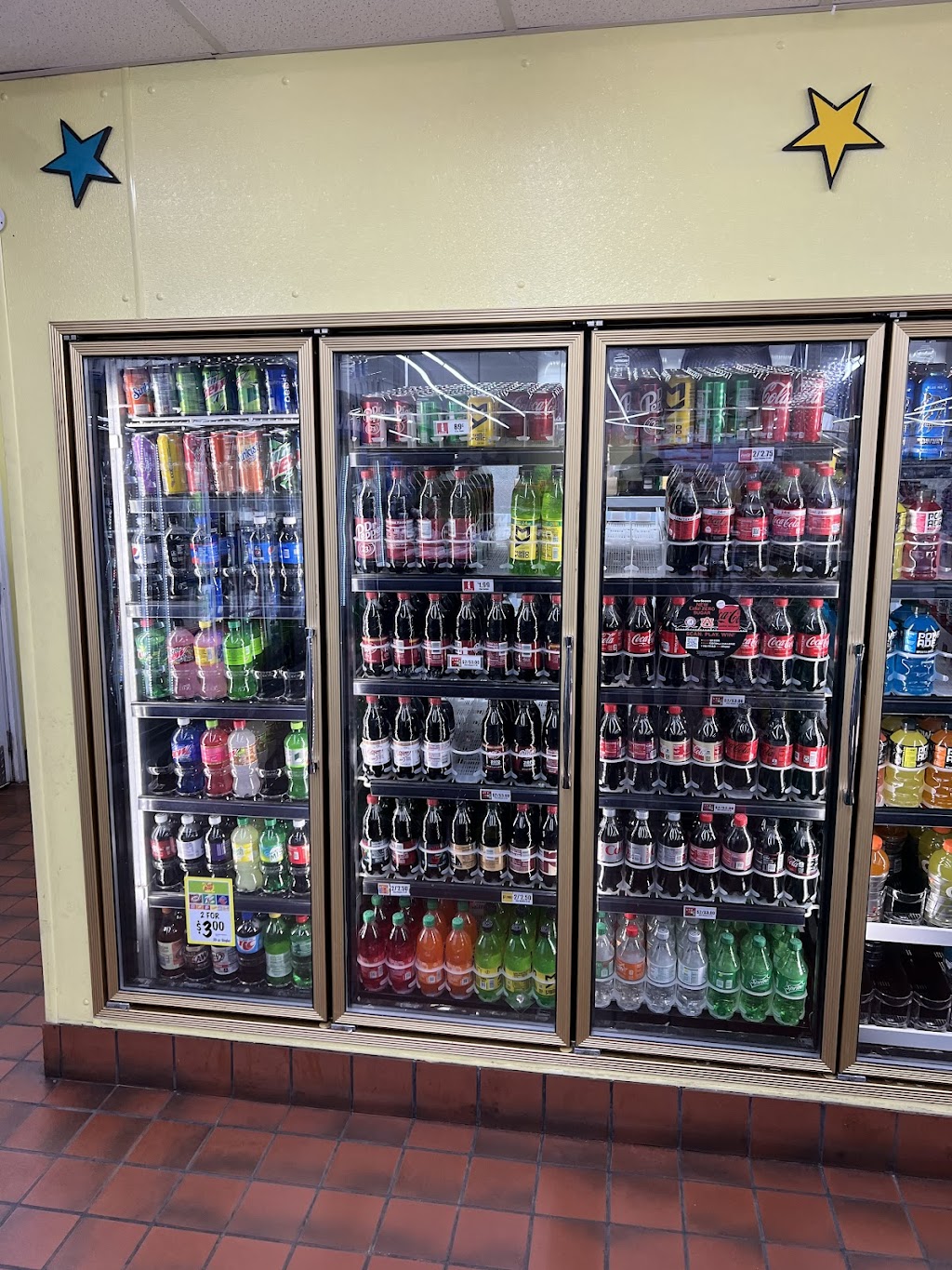 AVYA FOOD MART | meal takeaway | 723 E 2nd St, Sheffield, AL 35660, USA | 2563831291 OR +1 256-383-1291